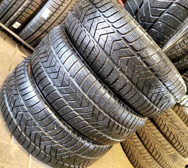 Легковые шины Pirelli Scorpion Winter 235/55 R19 4 шт.