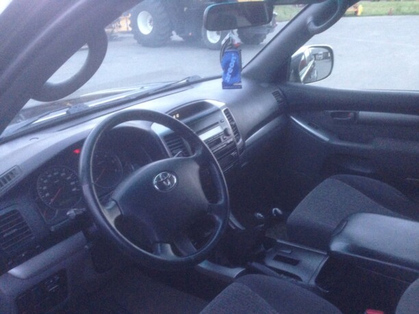 Toyota Land Cruiser Prado J120, 7 мест, 2008 г.