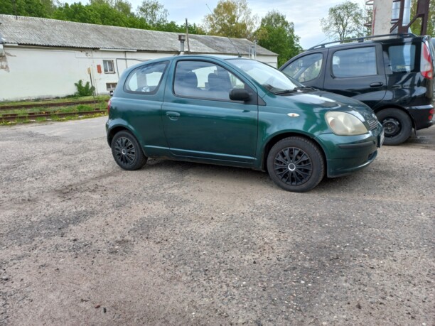 Toyota Yaris I (P1), 2002 г.
