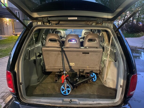 Dodge Grand Caravan III, 7 мест, 1999 г.
