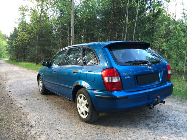 Mazda 323F, 1998 г.