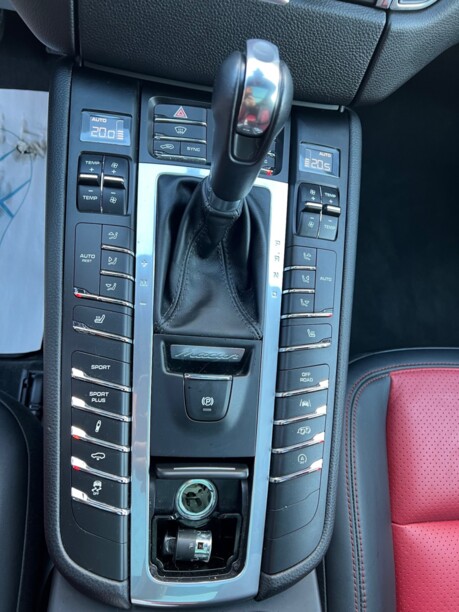 Porsche Macan I (рестайлинг), 2018 г.