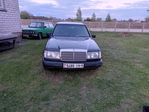 Mercedes-Benz E-Класс W124, S124, C124, A124, 1988 г.