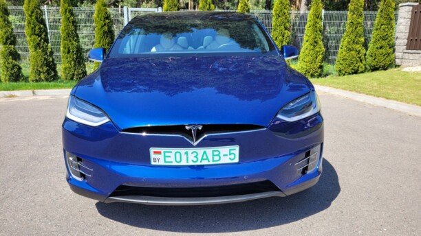 Tesla Model X, 6 мест, 2020 г.