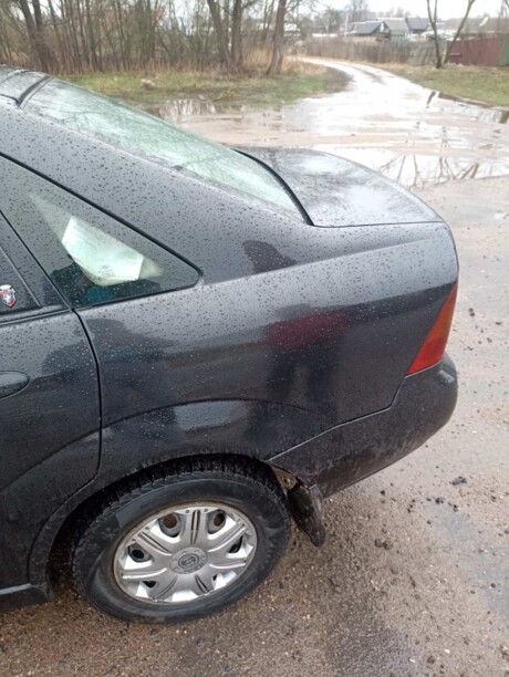 Ford Focus I · Рестайлинг, 2001 г.