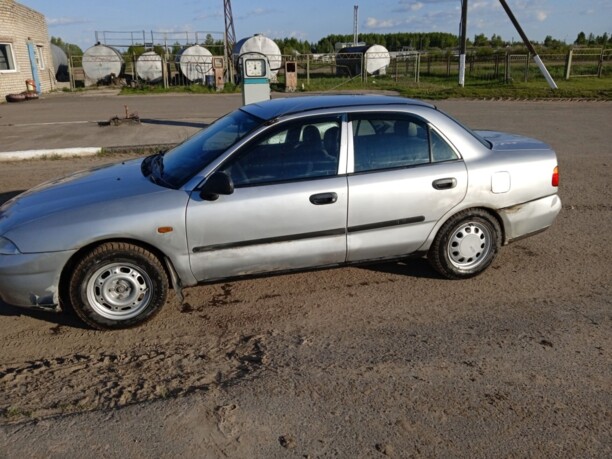 Mitsubishi Carisma I, 1997 г.