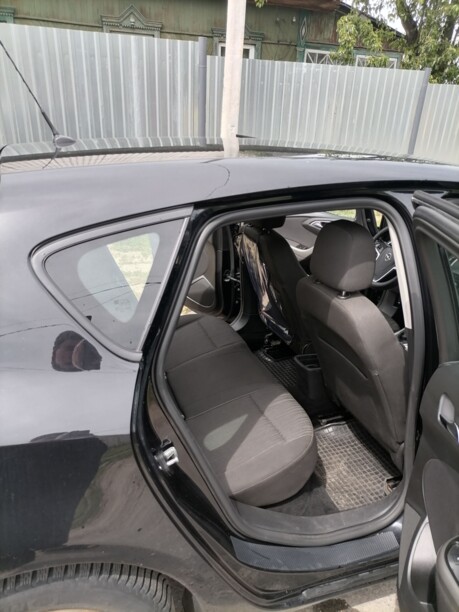 Opel Astra J, 2010 г.