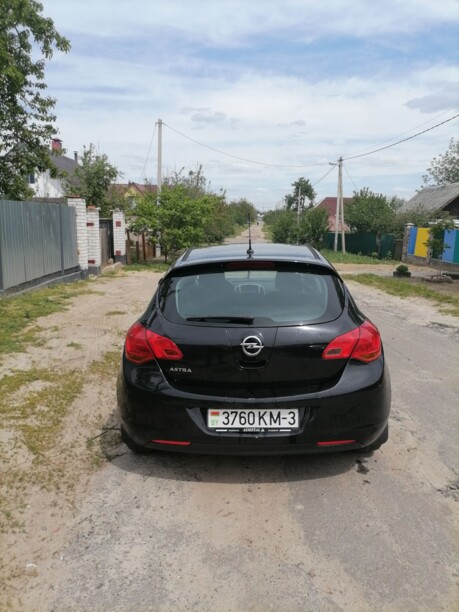 Opel Astra J, 2010 г.
