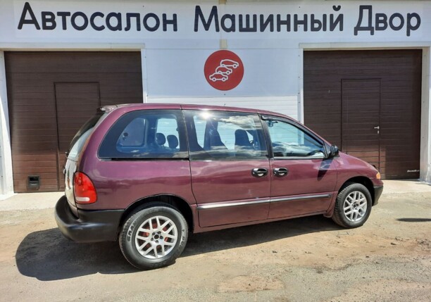 Dodge Caravan III, 7 мест, 2000 г.