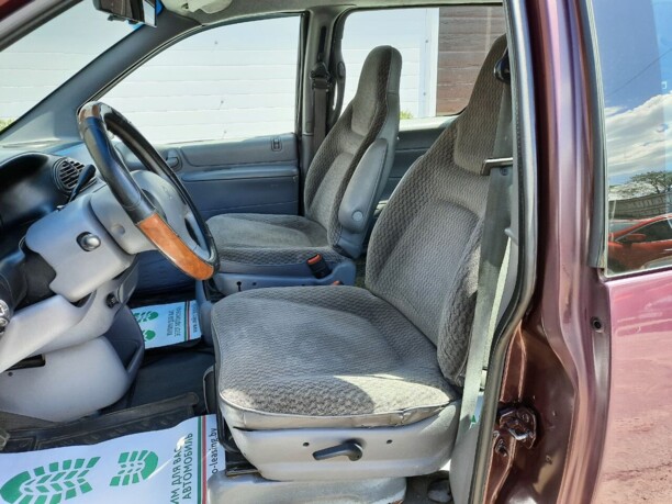 Dodge Caravan III, 7 мест, 2000 г.