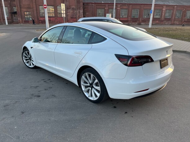 Tesla Model 3, 2019 г.