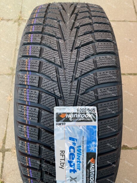Легковые шины Hankook Winter i*cept X RW10 225/65 R17 4 шт.