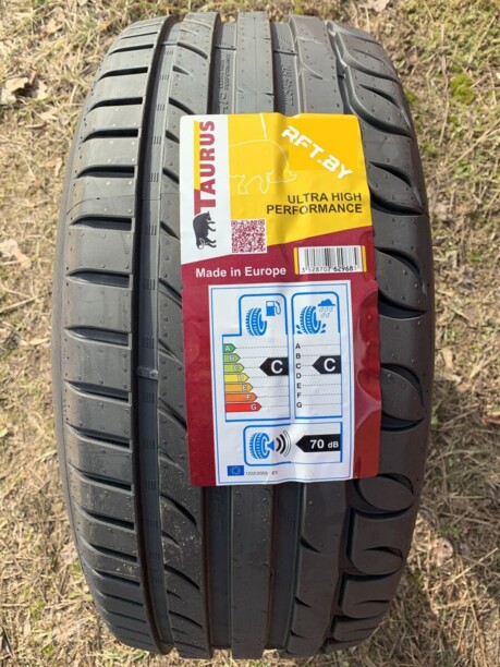 Легковые шины Taurus Ultra High Performance 245/40 R18 4 шт.