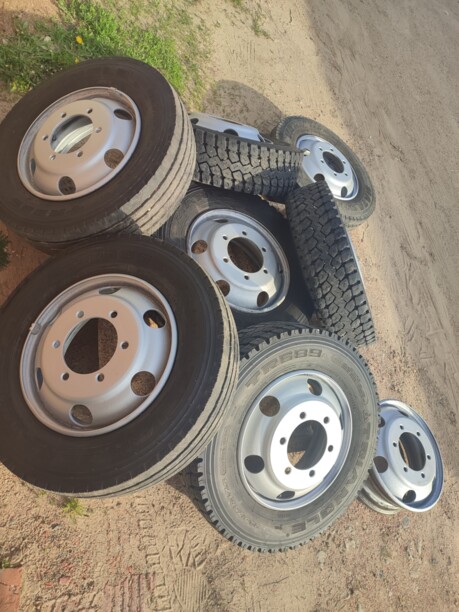Грузовые шины Triangle 215/75 R17.5 8 шт.