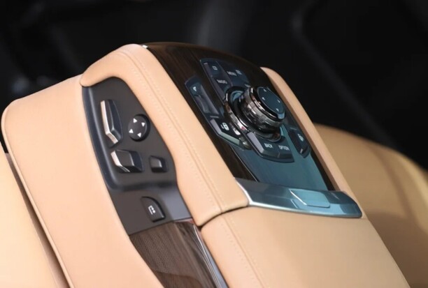 BMW 7 серия F02 (Long), 2008 г.