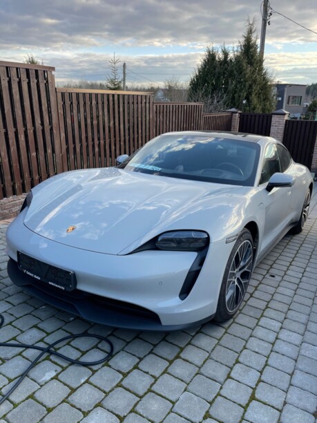 Porsche Taycan, 2020 г.