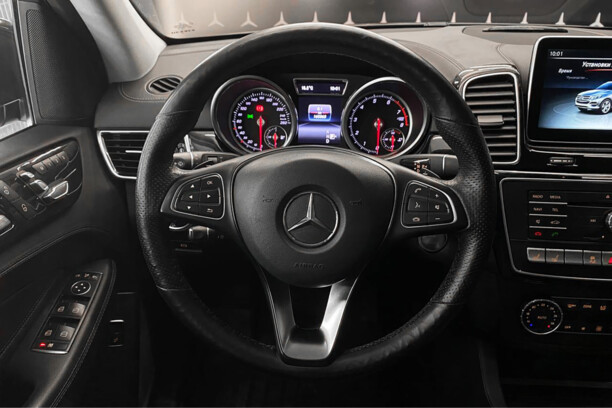 Mercedes-Benz GLE W166, 2015 г.