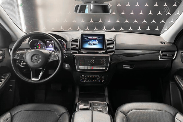 Mercedes-Benz GLE W166, 2015 г.