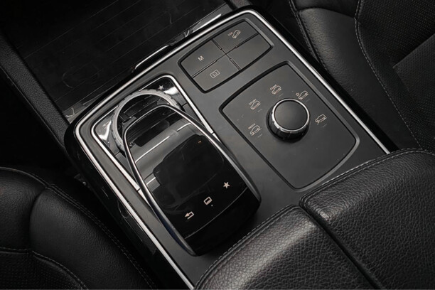 Mercedes-Benz GLE W166, 2015 г.