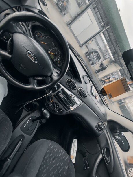 Ford Focus I · Рестайлинг, 2002 г.