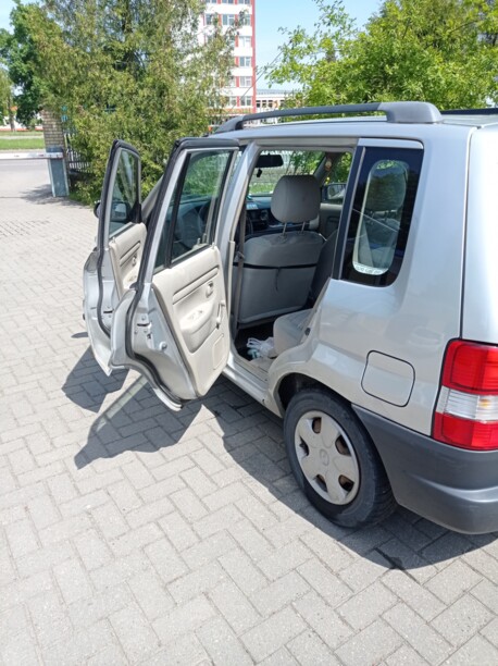 Mazda Demio DW, 1999 г.