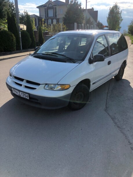 Dodge Caravan III, 7 мест, 1999 г.