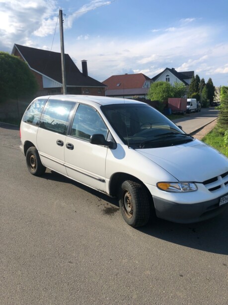 Dodge Caravan III, 7 мест, 1999 г.