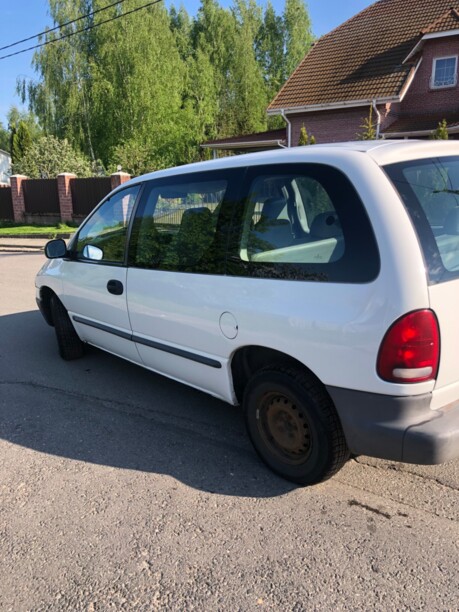 Dodge Caravan III, 7 мест, 1999 г.