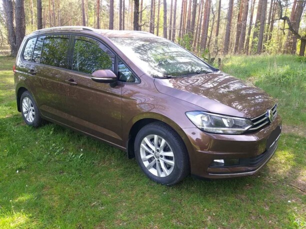 Volkswagen Touran III, 7 мест, 2017 г.