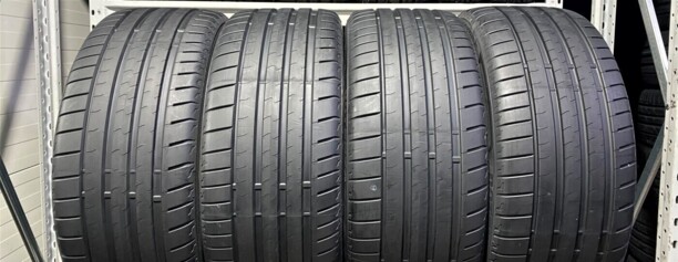Легковые шины Bridgestone Potenza Sport 245/40 R18 4 шт.