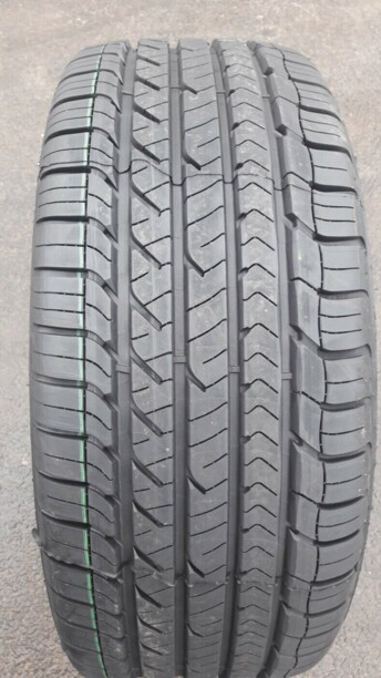 Легковые шины GoodYear Eagle Sport TZ 235/40 R18 4 шт.