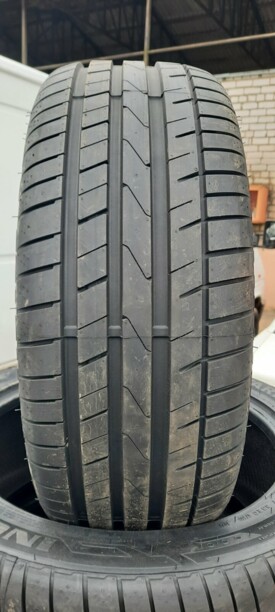 Легковые шины Starmaxx Ultra Sport ST760 275/35 R20 4 шт.