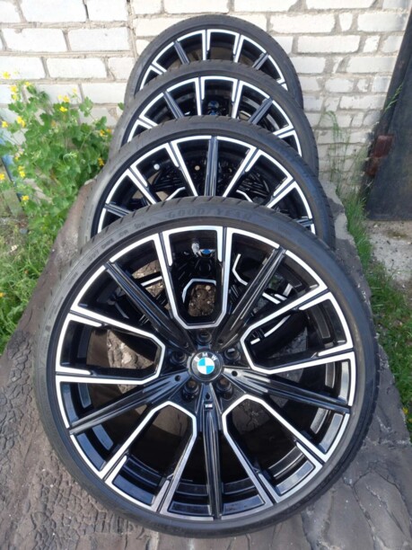 BMW 8.5x20 5x112 4 шт.