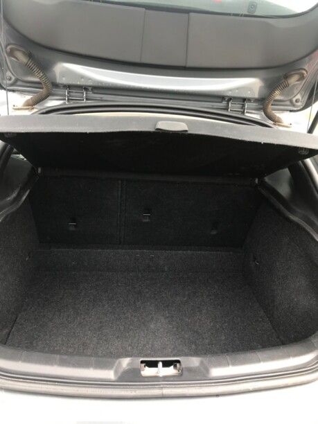 Volvo V40 II · Рестайлинг, 2017 г.