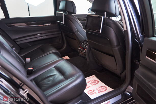 BMW 7 серия F02 (Long) · Рестайлинг, 2012 г.
