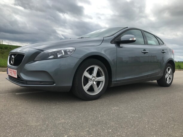 Volvo V40 II · Рестайлинг, 2017 г.