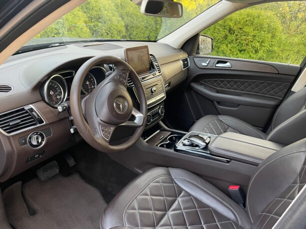 Mercedes-Benz GLS X166, 7 мест, 2016 г.