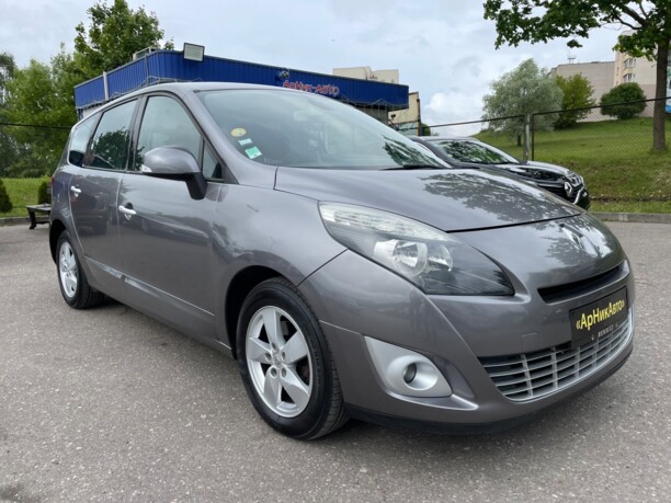 Renault Grand Scenic III, 7 мест, 2009 г.