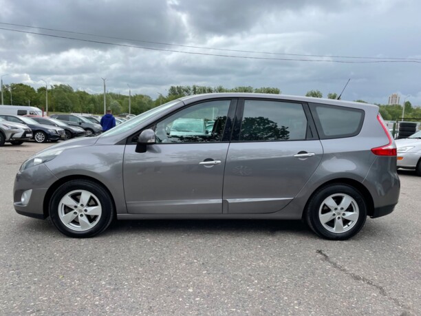 Renault Grand Scenic III, 7 мест, 2009 г.