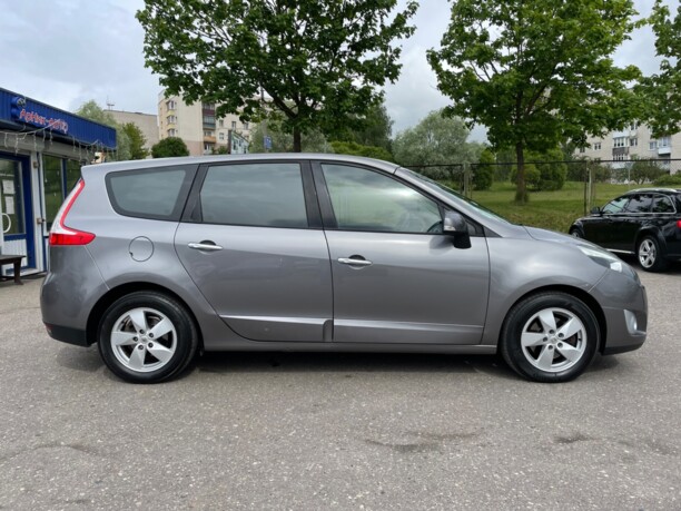 Renault Grand Scenic III, 7 мест, 2009 г.