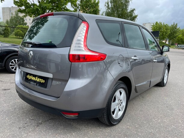 Renault Grand Scenic III, 7 мест, 2009 г.