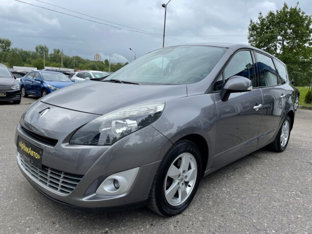 Renault Grand Scenic III, 7 мест, 2009 г.