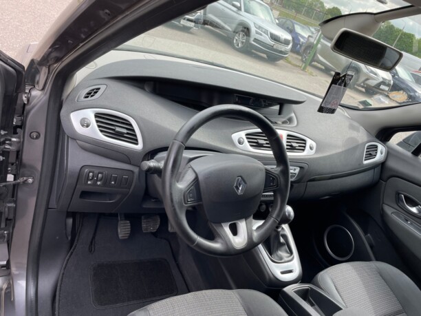 Renault Grand Scenic III, 7 мест, 2009 г.