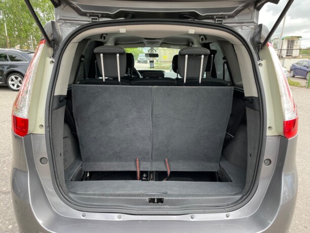 Renault Grand Scenic III, 7 мест, 2009 г.