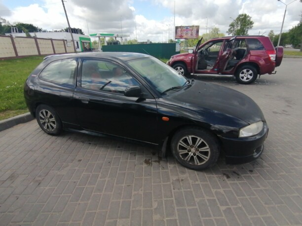 Mitsubishi Colt V, 1998 г.