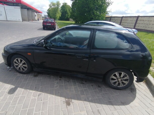 Mitsubishi Colt V, 1998 г.