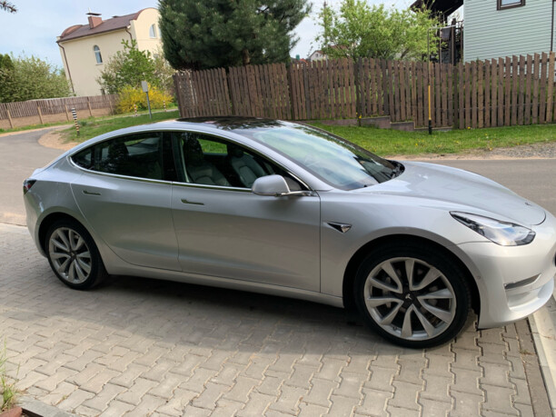 Tesla Model 3, 2018 г.