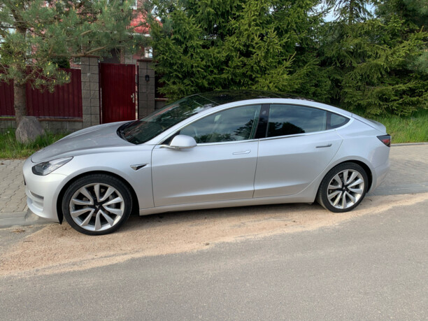 Tesla Model 3, 2018 г.
