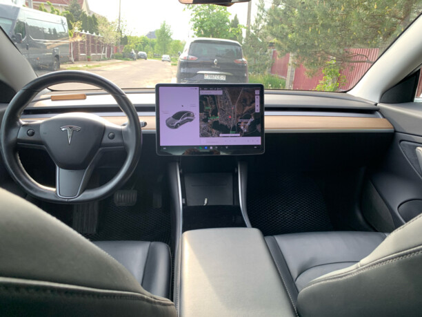 Tesla Model 3, 2018 г.