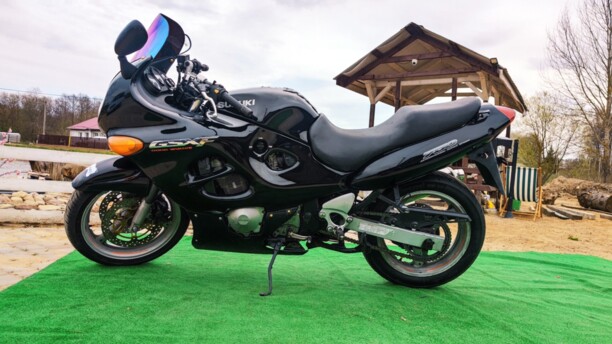 Suzuki GSX, 2000 г.